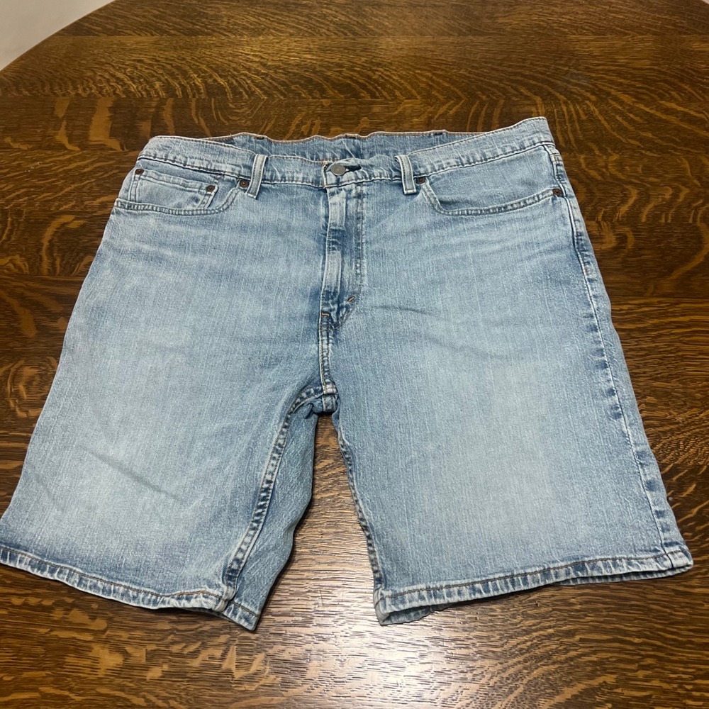 Levi's 405 Denim Shorts Mens 38 Light Wash Blue Regular Fit Stretch 39864-0058